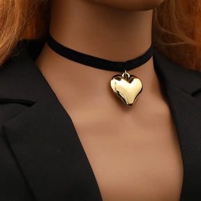 "Big Love" Velvet Heart Choker